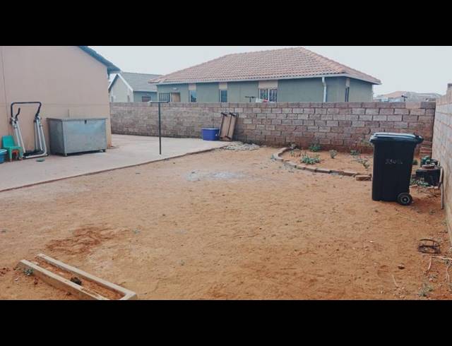 2 BEDROOM HOUSE FOR SALE IN PROTEA GLEN